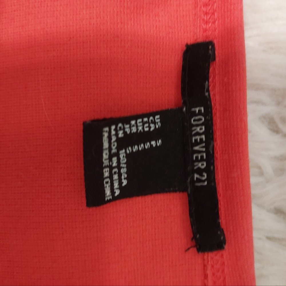 Small Dress t-Shirt - Picture 4 of 4